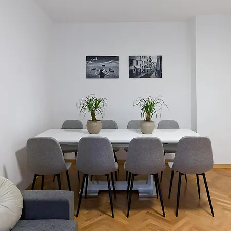 Duplex Blandona